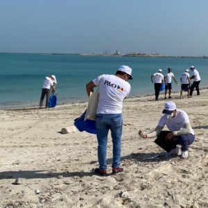 Beach clean-up activity with P&O Maritime team